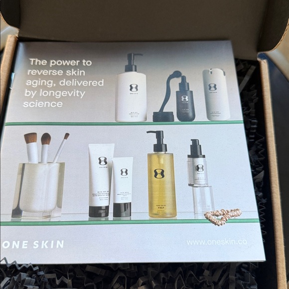 New beauty products by ONE SKIN - Picture 2 of 6